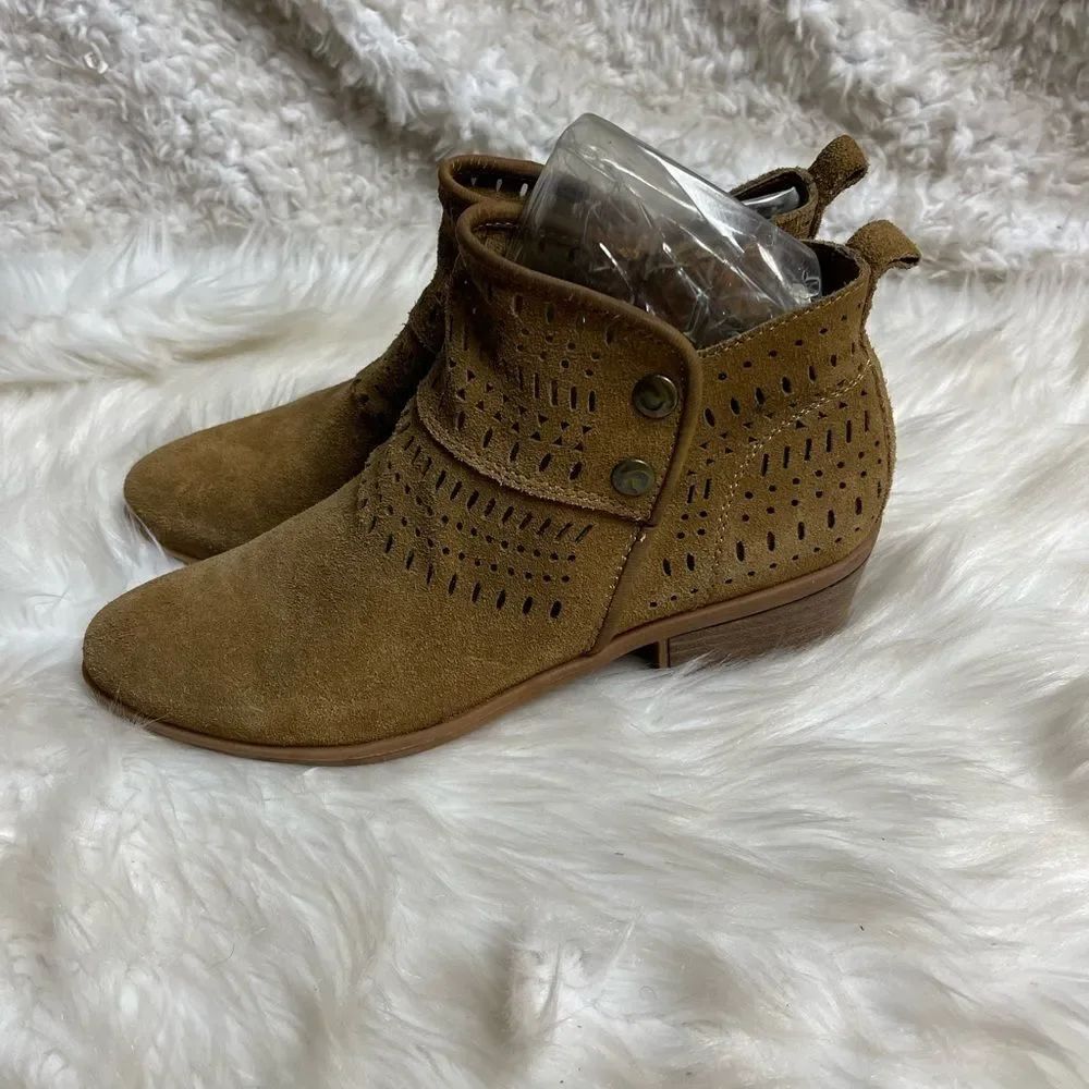 BARETRAPS Greta Suede Leather tan Western Cut-Out Cowboy Ankle Boots SZ9M